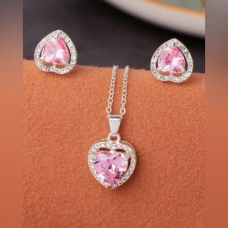 Комплект с цирконий във формата на сърце
