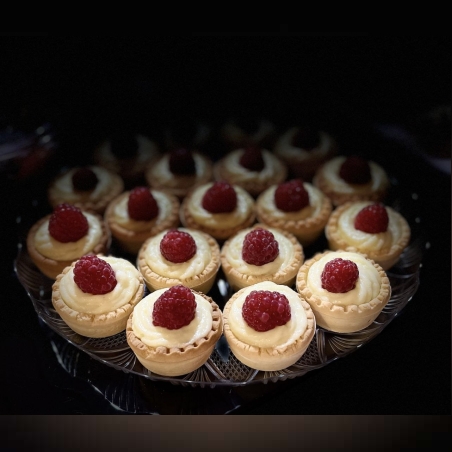 ПЛОДОВ ТАРТ С КРЕМ ЧИЙЗ - 20 БР.