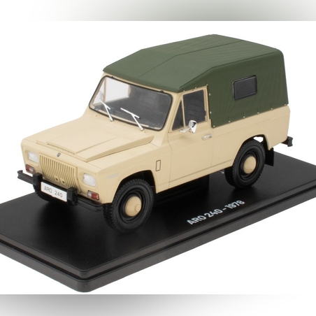 Метална кола ARO 240 Beige and Green - 1978 - Hachette 1:24
