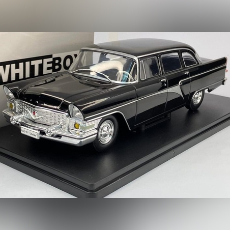 Метална кола GAZ-13 Chaika 1960 WHITE BOX 1:24