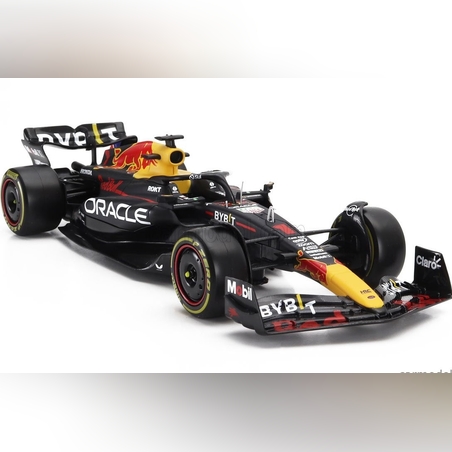 Метална кола Team Oracle Red Bull Racing RB19 Max Verstappen Formula 1 World Champion 2023 with standing pilot figure -  1:24