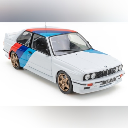 Метална кола BMW M3 E30 1989 WHITE BOX 1:24