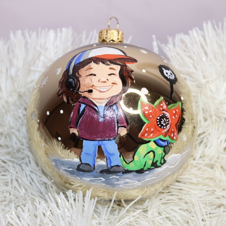 Стъклена коледна играчка STRANGER THINGS