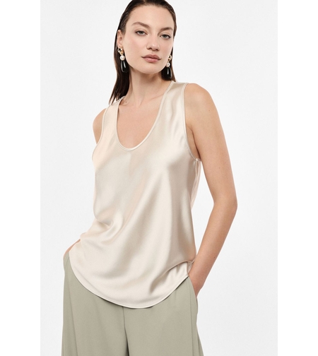 SATIN SCOOP NECK TOP