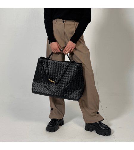 MART IN BLACK