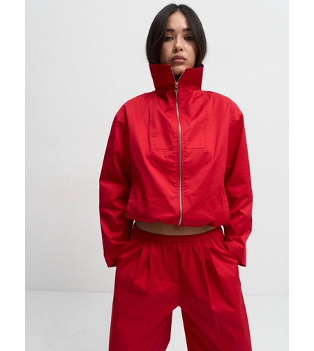 HIGH-NECK CROPPED JACKET IN RED