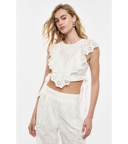 WHITE CROP TOP