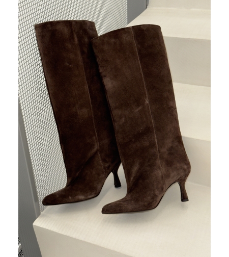 MOCHA BOOTS