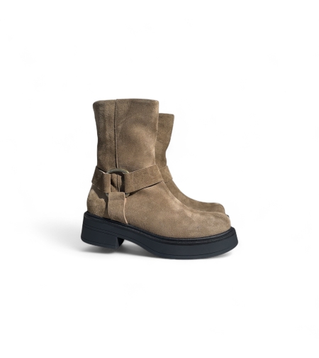 BECA BOOTS