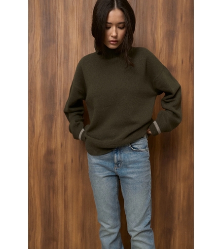 OLIVE LINE KNIT