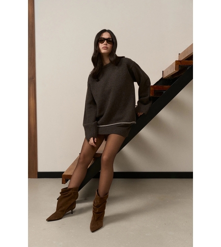RELAXED KNIT SWEATER IN DARK BROWN