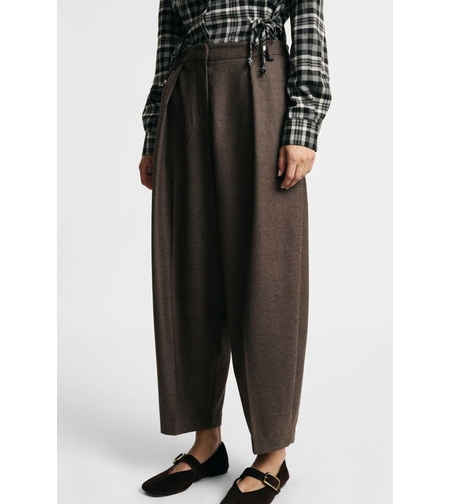 PLEATED BARREL LEG PANTS