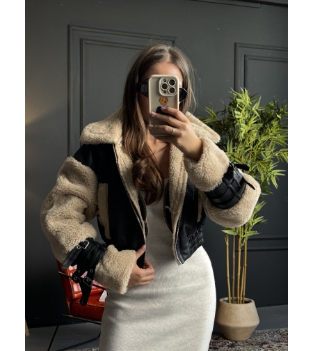 Дамско кожено яке с пух и катарами-бежово с черно