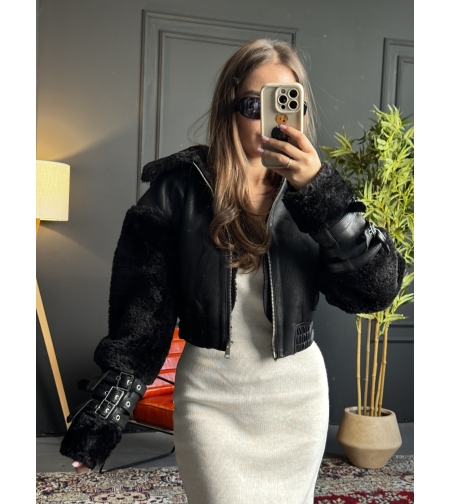 Дамско кожено яке с пух и катарами-черно