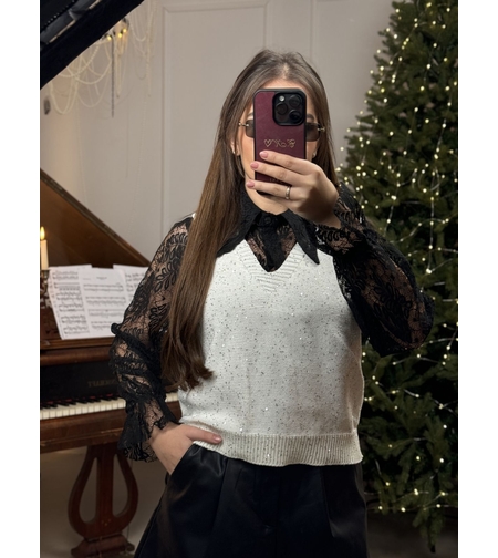 Комплект риза с дантела и елече-бяло