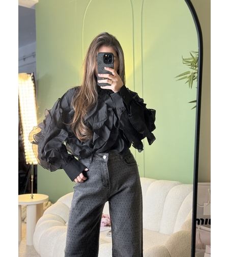 Дамска черна елегантна риза с ефирни волани