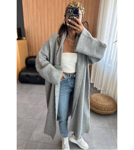 Дълга сива жилетка с широка кройка