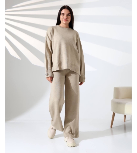 Комплект „Cozy Elegance“- пуловер и широк панталон в бежово