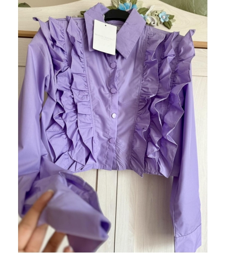 Риза с волани 