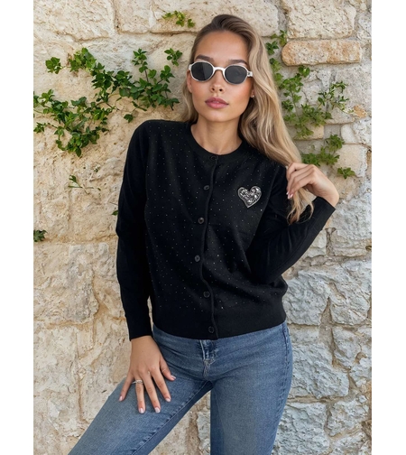 Дамска черна  жилетка с апликация сърце