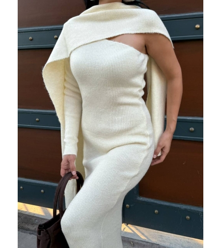 Плетена рокля с асиметрично рамо и шал-екрю