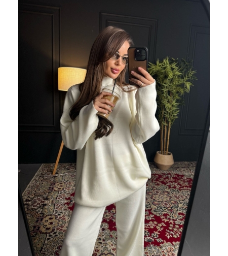 Комплект „Urban Comfort“ с права кройка-бяло