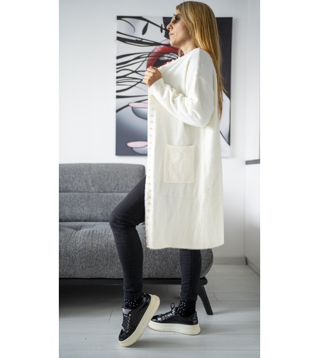 Дамска бяла дълга жилетка с перлени копчета