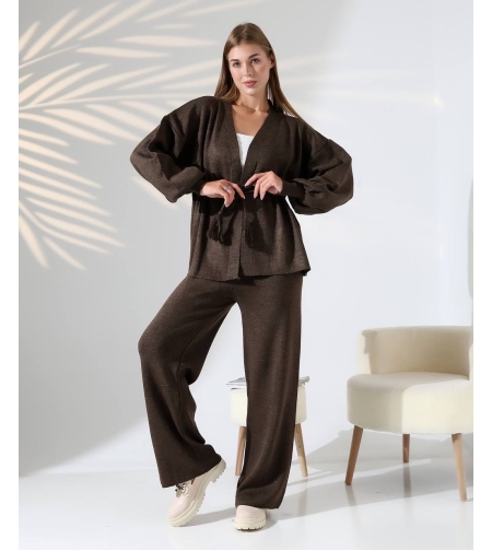 Дамски кафяв комплект – жилетка и панталон