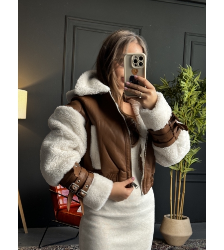 Дамско кожено яке с пух и катарами-кафяво с бяло