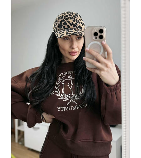 Дамски спортен комплект Aesthetic Community (суитшърт + панталон)-кафяв