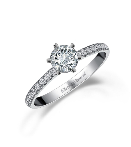 0.62 k Пръстен с диамант