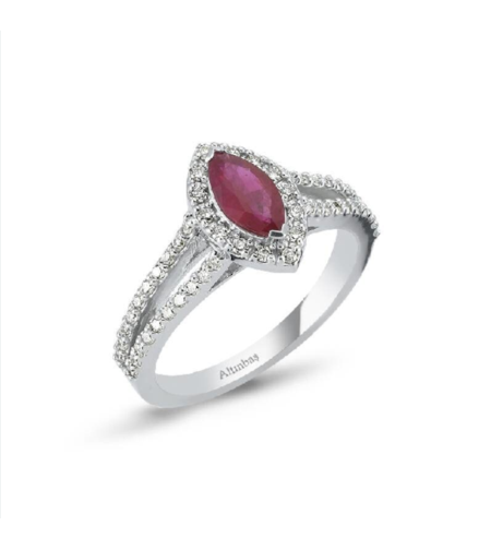 0.83 ct Ring with ruby and diamonds