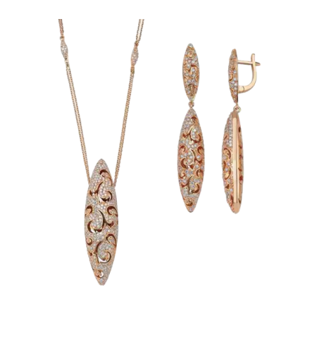 4.19 ct Set with diamonds