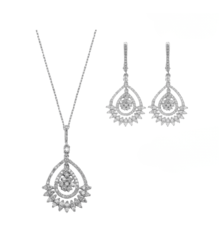 2.24 ct Set with diamonds