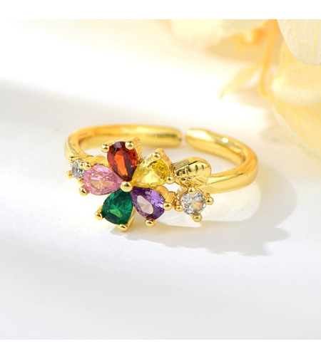 Пръстен жълто позлатяване с кристали Swarovski | Колекция Luxury Secret | Бижута Invoke