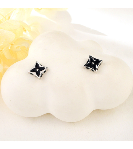 Сребърни обеци Цветя с родий | колекция Delicate Silver | Бижута Invoke.bg