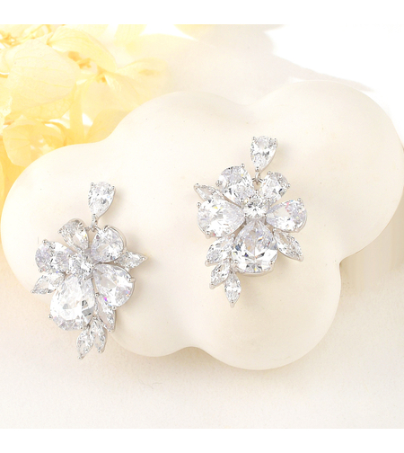 Сребърни обеци Цветя с родий | колекция Delicate Silver | Бижута Invoke.bg