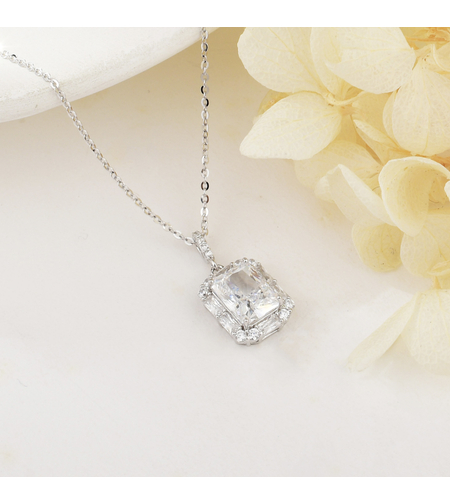 CRYSTAL SHINE CRUSHED ICE NECKLACE