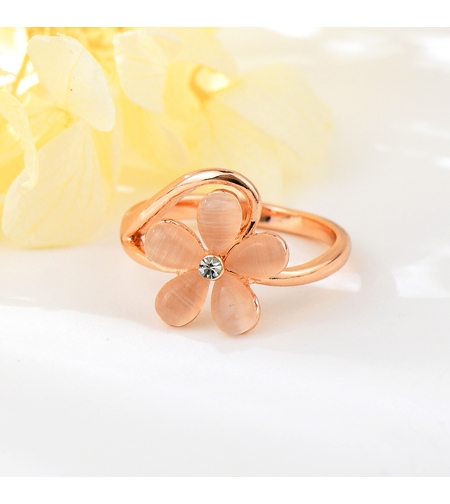 Пръстен розово позлатяване цветче| Колекция Rose Gold | Бижута Invoke.bg