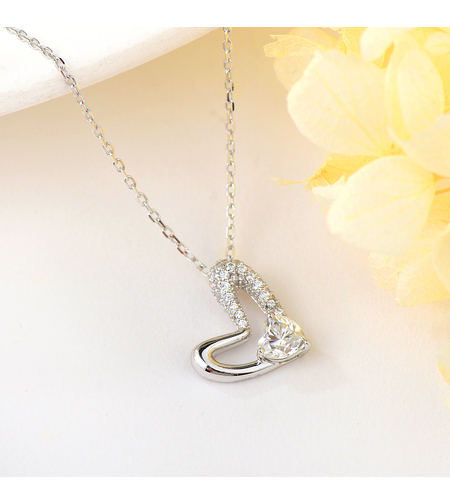 Сребърно колие Сърце | Колекция Мойсанит | Бижута Invoke.bg