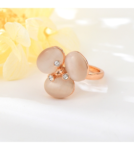 Пръстен розово позлатяване цветче | Колекция Rose Gold | Бижута Invoke.bg