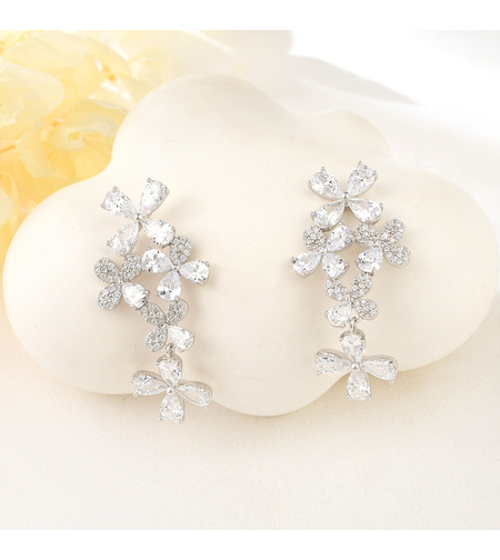 Сребърни обеци Цветя с родий | колекция Delicate Silver | Бижута Invoke.bg