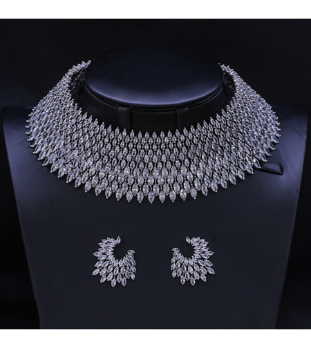 Комплект бяло позлатяване 18К с кристали Swarovski | Колекция Luxury Secret | Бижута Invoke.bg