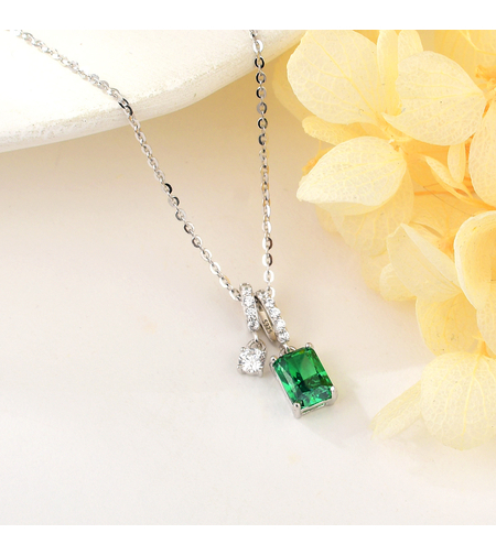 GREEN SHINE CRUSHED ICE NECKLACE