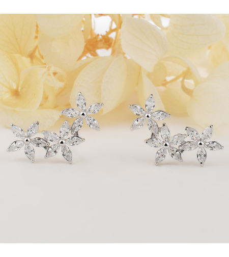 Ежедневни сребърни обеци цветя | колекция Delicate Silver | Бижута Invoke.bg