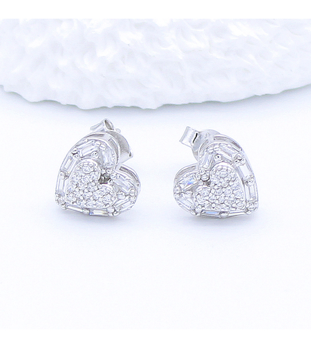 Сребърни обеци по ухото сърца | Колекция Silver Premium | Бижута Invoke.bg
