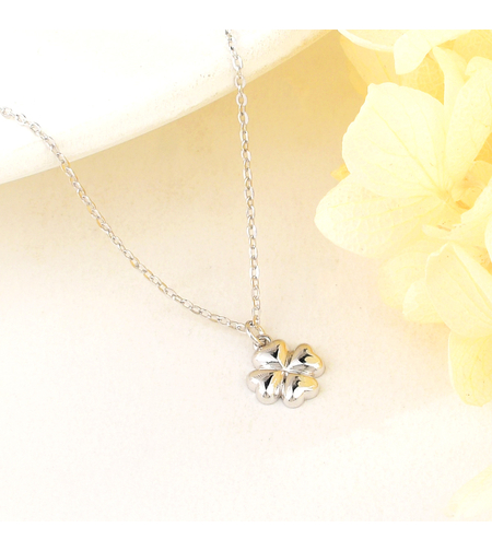 Сребърно колие Детелина | колекция Delicate Silver | Бижута Invoke.bg