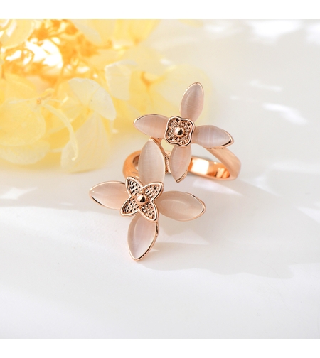 Пръстен розово позлатяване цветя | Колекция Rose Gold | Бижута Invoke.bg