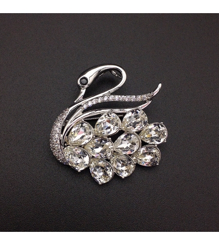 Брошка бяло позлатяване 'Лебед' | Бижута Invoke.bg