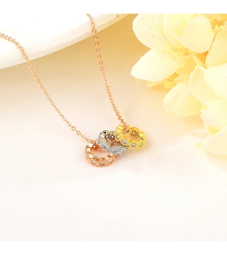 Колие розово позлатяване три халки | Колекция Rose Gold | Бижута Invoke.bg